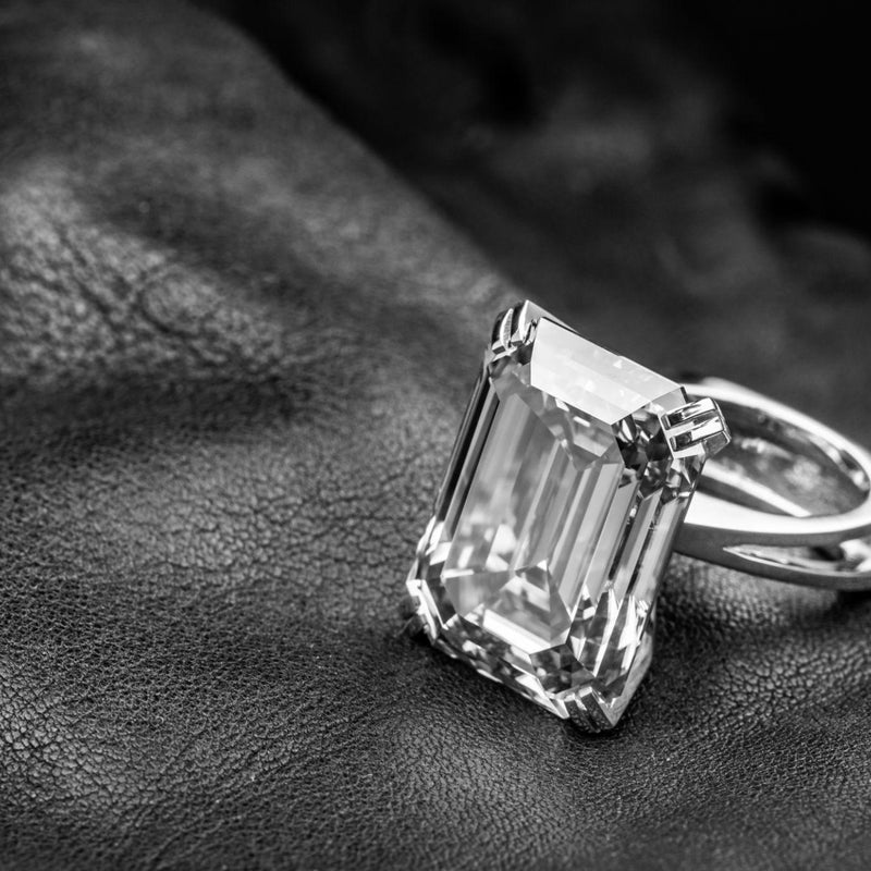 Diamond Cuts, Clarity, and Carat