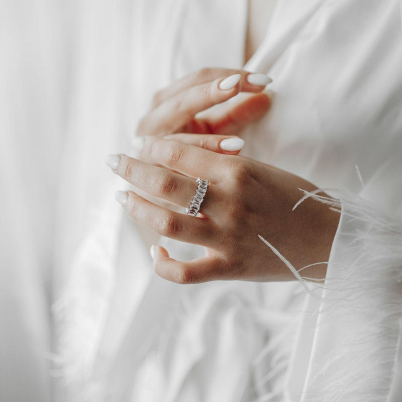 The Power of Heavy Jewelry